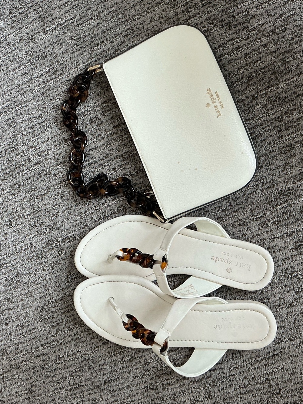 kate spade White Leather Thong Sandals with Tortoiseshell Chain Detail